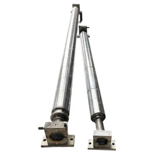 Paper machine Curved roll